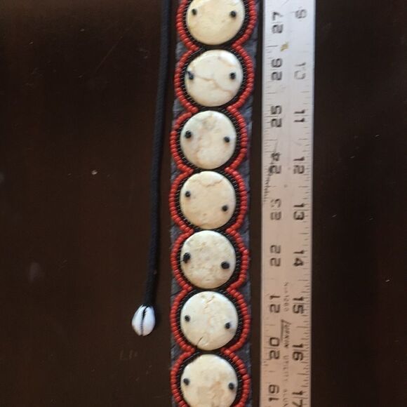 Hand crafted Mexican beaded and Stone fabric wide tie belt red black Vintage - Picture 4 of 8